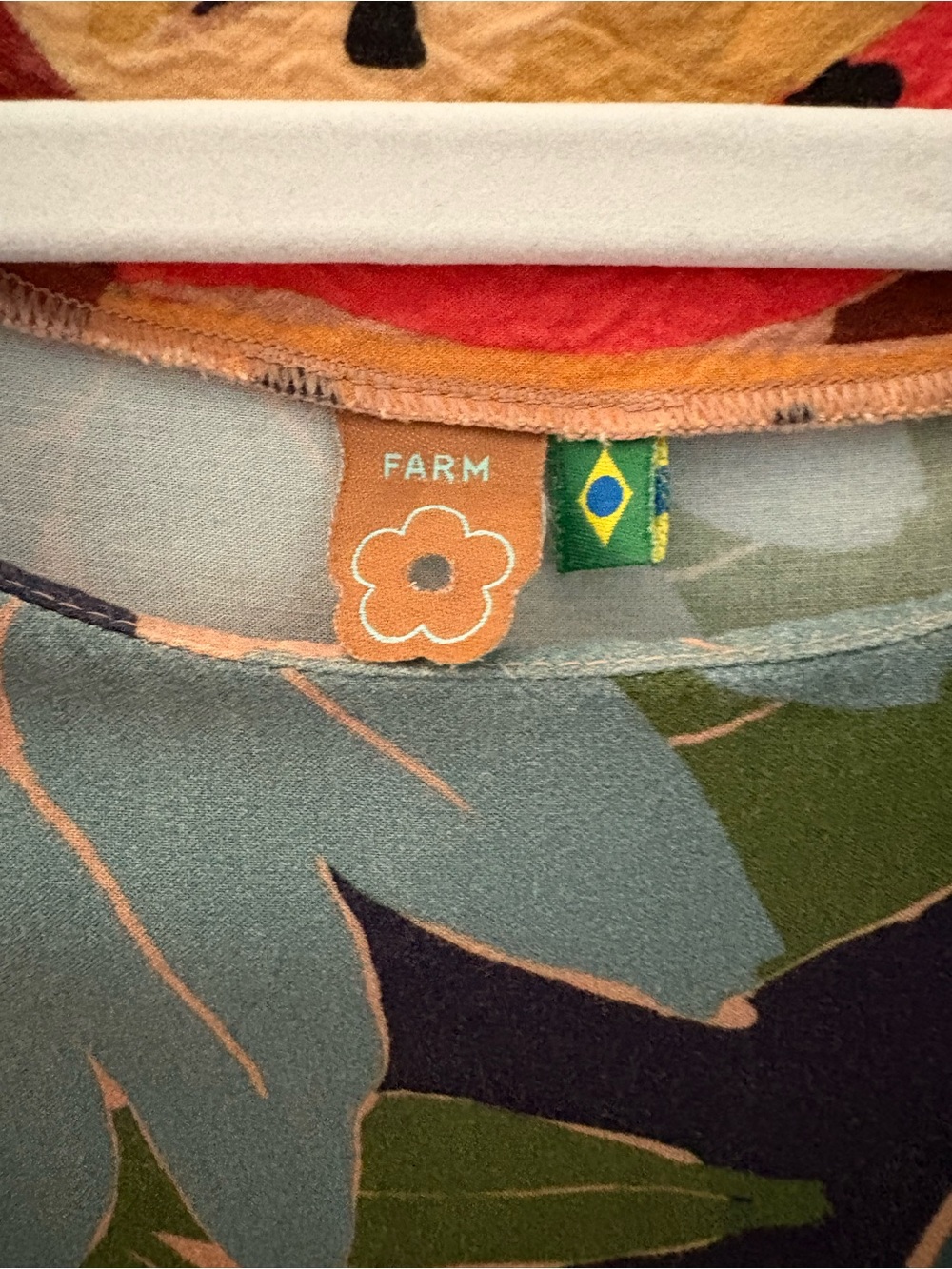 Farm Rio Shirt size small - Picture 5 of 8